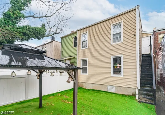 $599,000 | 140 4th Avenue, Newark, NJ 07104