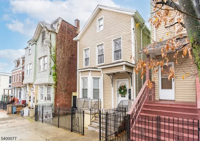$599,000 | 140 4th Avenue, Newark, NJ 07104