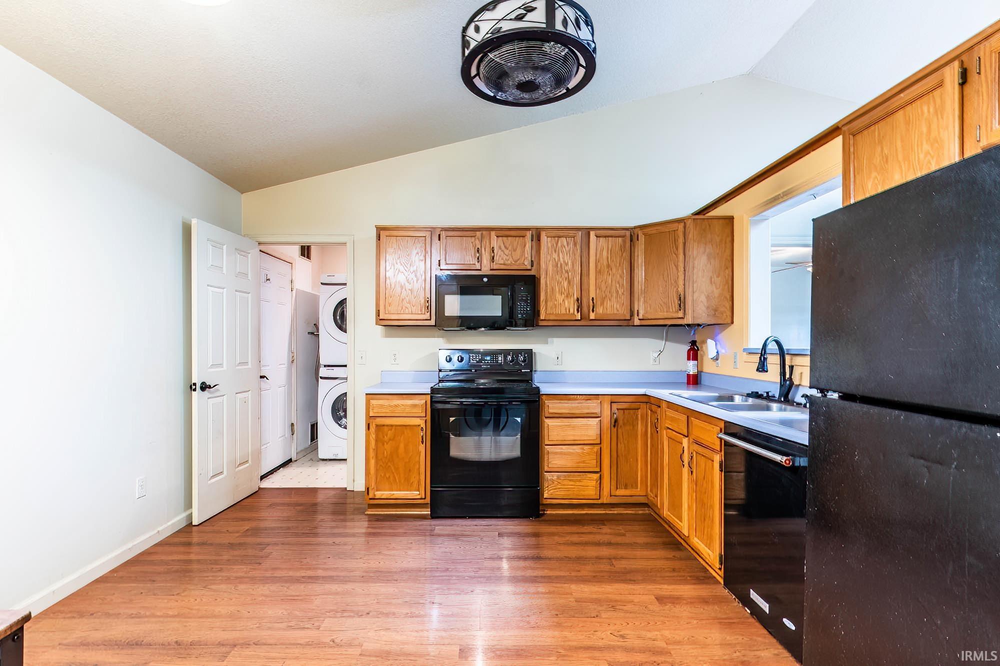 3222 Cedar Ridge Run Fort Wayne, IN 46808 - Photo 5 of 31 Gallery Image 5
