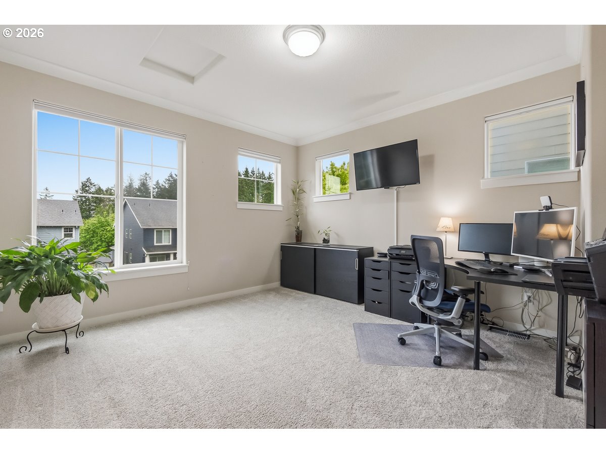 9471 Southwest 164th Avenue Beaverton, OR 97007 - Photo 11 of 26 Den/Office