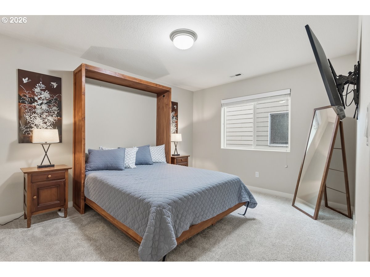 9471 Southwest 164th Avenue Beaverton, OR 97007 - Photo 22 of 26 Bedroom