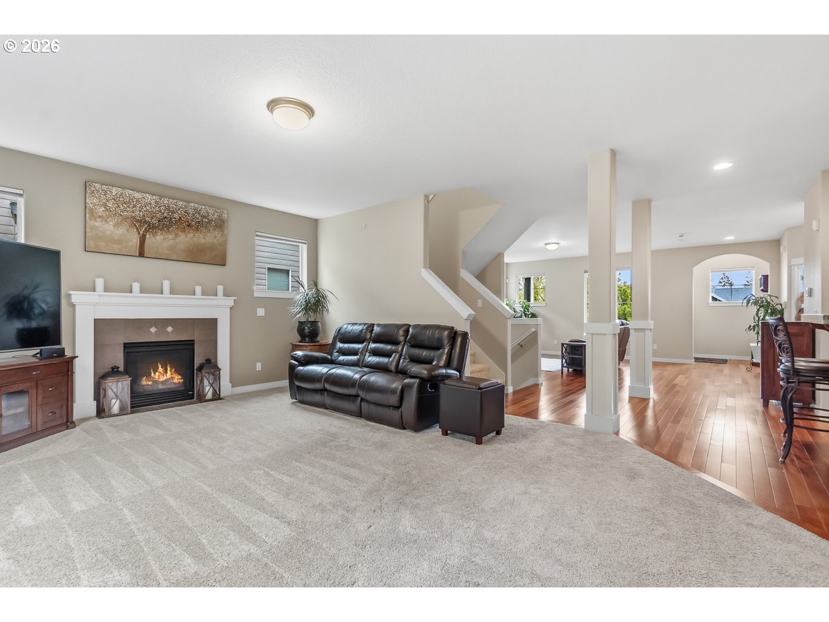 9471 Southwest 164th Avenue Beaverton, OR 97007 - Photo 10 of 26 Family Room