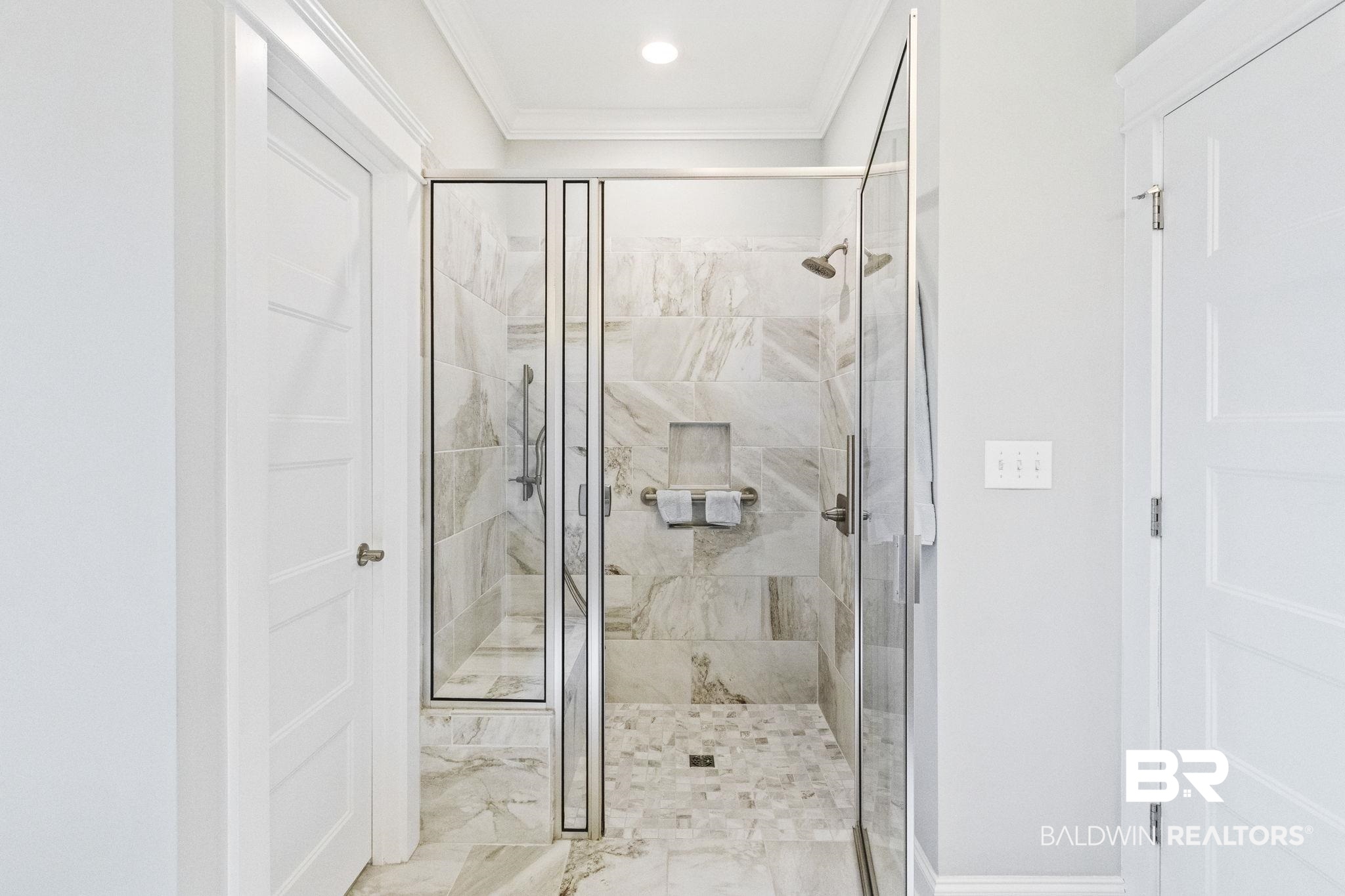 354 Craftsman Avenue Fairhope, AL 36532 - Photo 32 of 68 Zero Entry Shower Floor