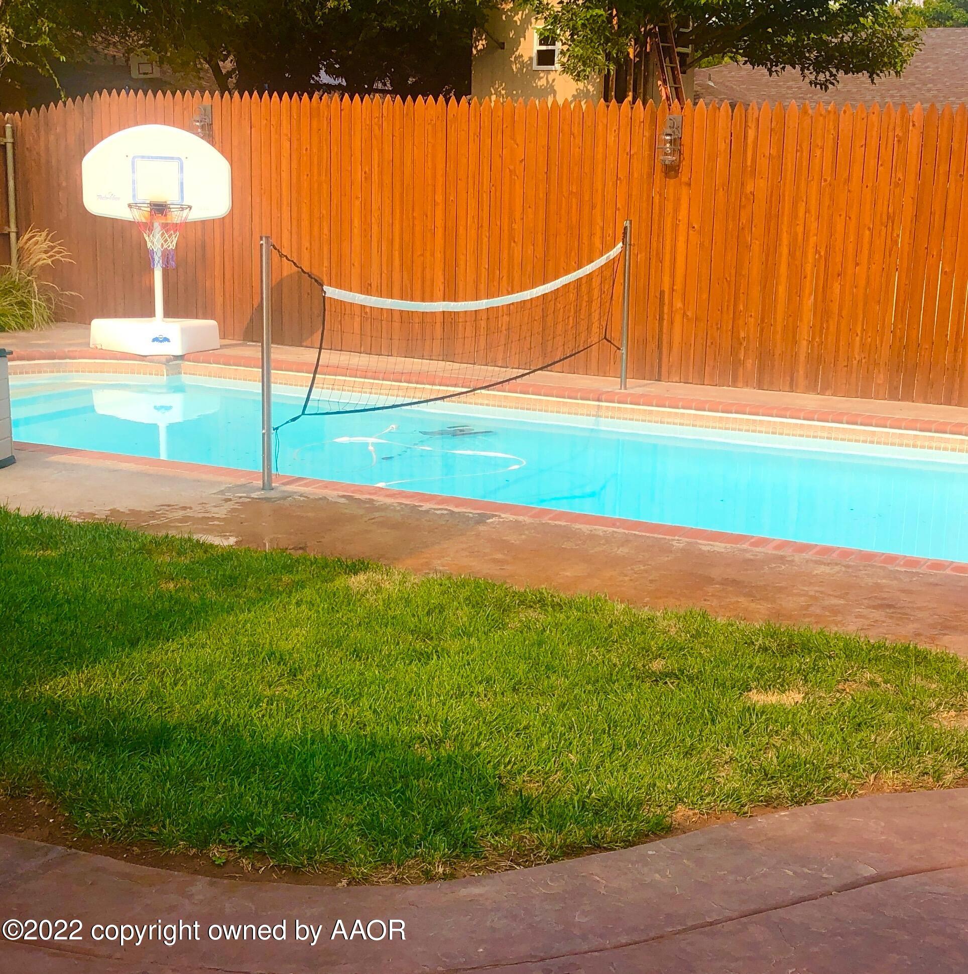 4223 Langtry Drive Amarillo, TX 79109 - Photo 55 of 56 a view of a tennis court