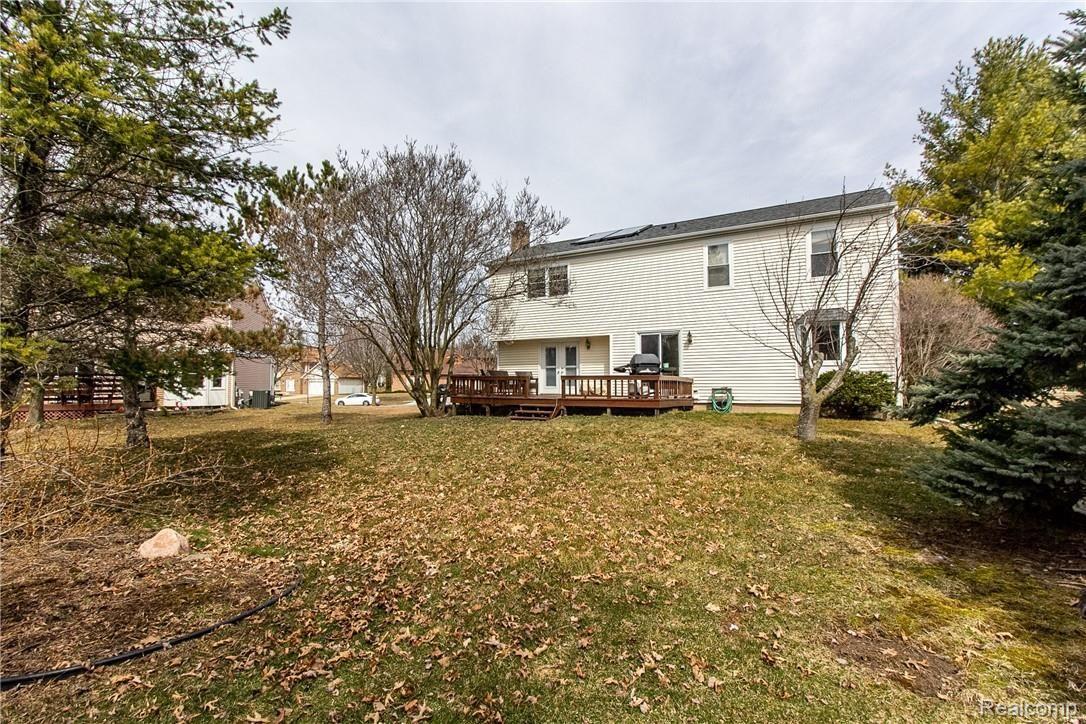 24555 Jamestowne Road Novi, MI 48375 - Photo 35 of 38 24555 Jamestowne (37 of 38).jpg