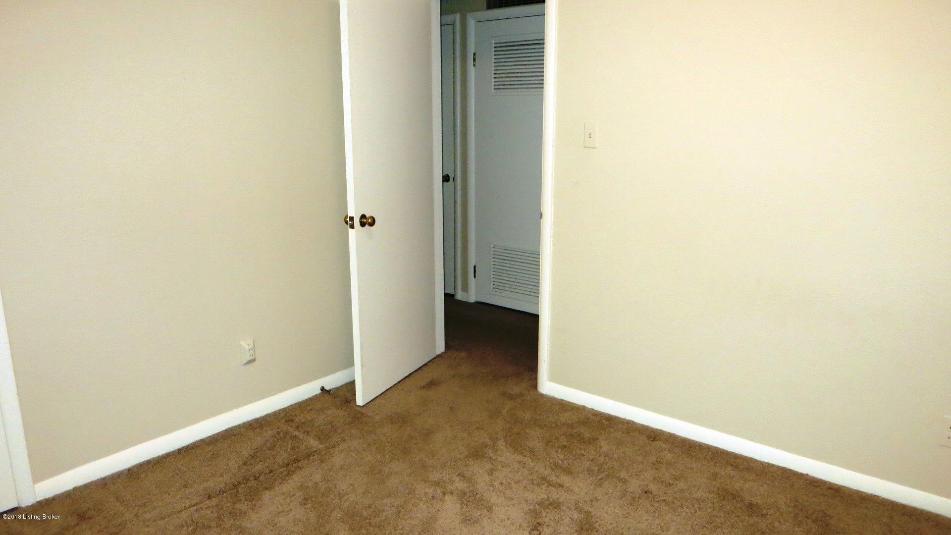 2950 Rio Rita Avenue Louisville, KY 40220 - Photo 14 of 16 Bedroom 1