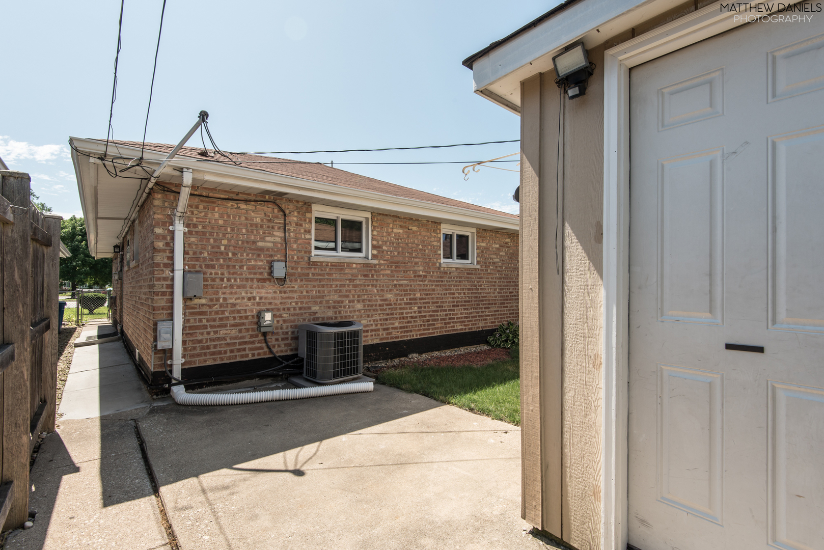 5208 State Road Burbank, IL 60459 - Photo 18 of 21 a view of house