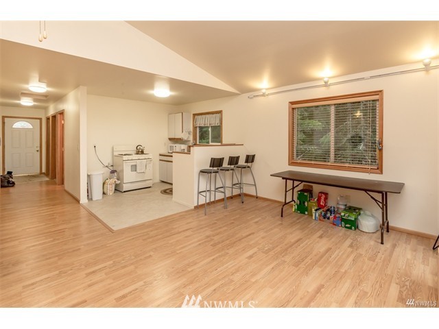 5001 Fs Road Easton, WA 98925 - Photo 5 of 16 Gallery Image 5