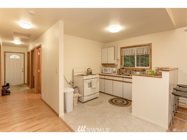 5001 Fs Road Easton, WA 98925 - Photo 6 of 16 Gallery Image 6