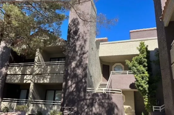 $1,300 | 5012 South Rainbow Boulevard, Unit 203, Las Vegas, NV 89118