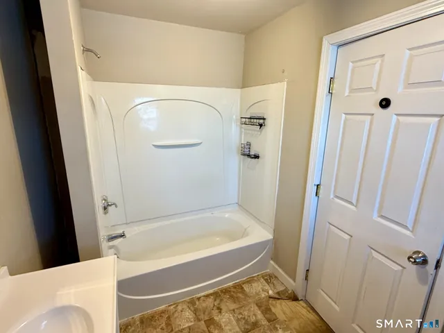 $274,900 | 121 Culvert Street, Torrington, CT 06790