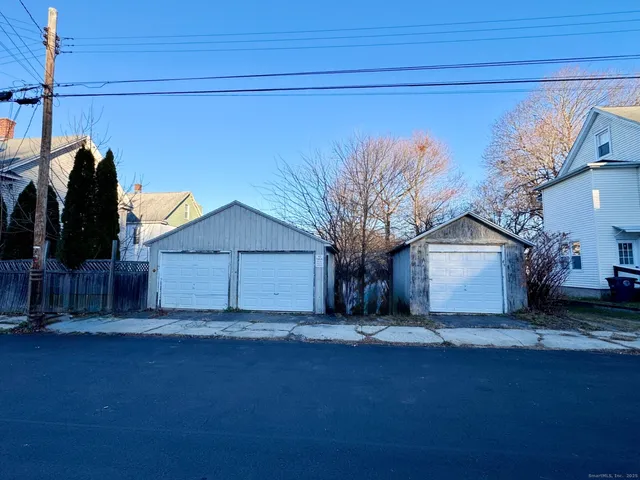 $274,900 | 121 Culvert Street, Torrington, CT 06790