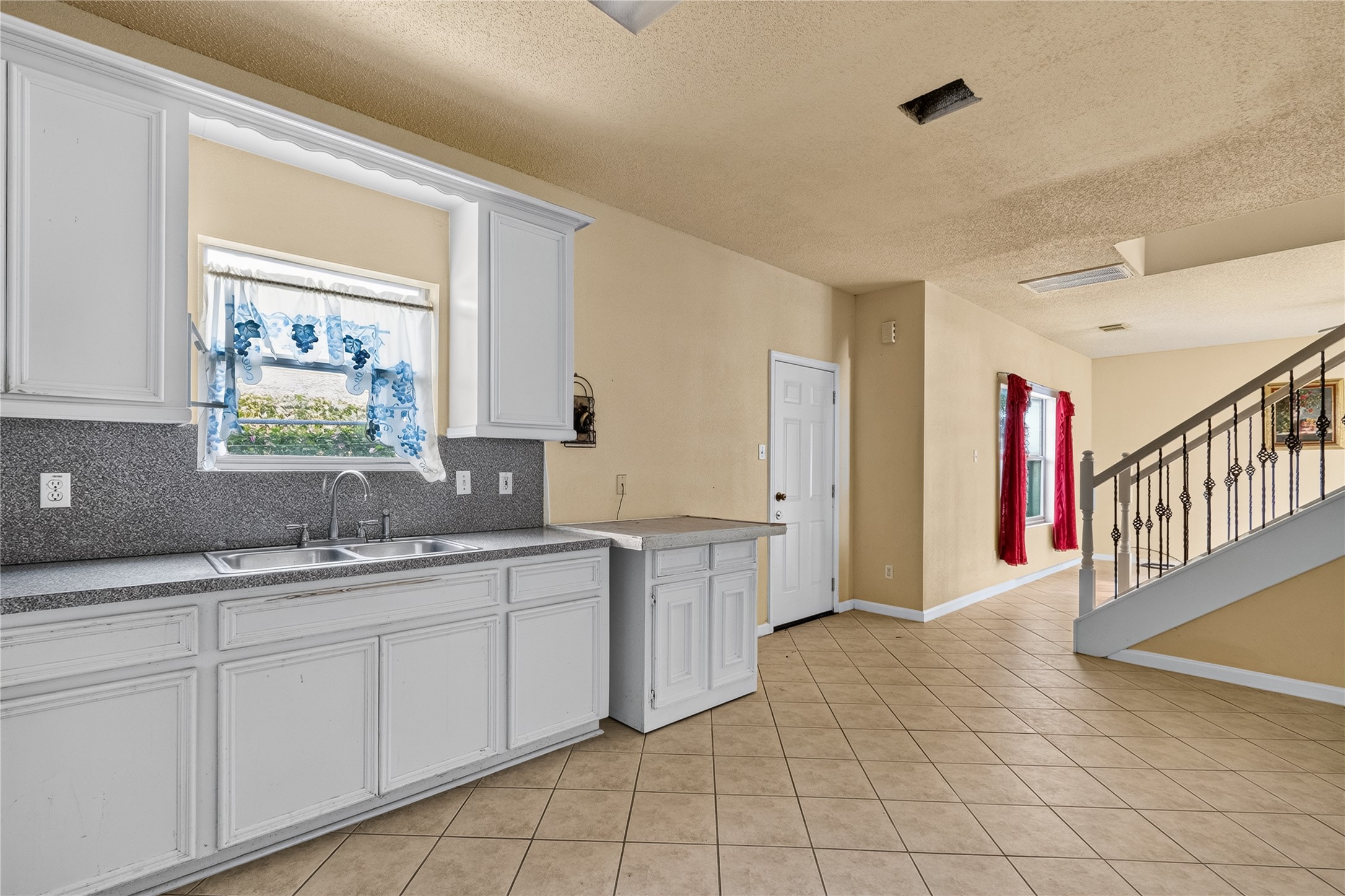 3427 Federal Road Pasadena, TX 77504 - Photo 9 of 47 Gallery Image 9
