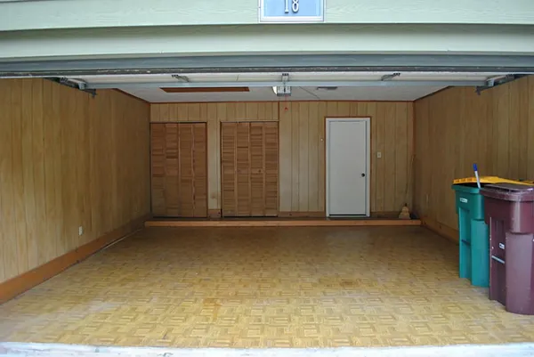 a view of a room with an entryway