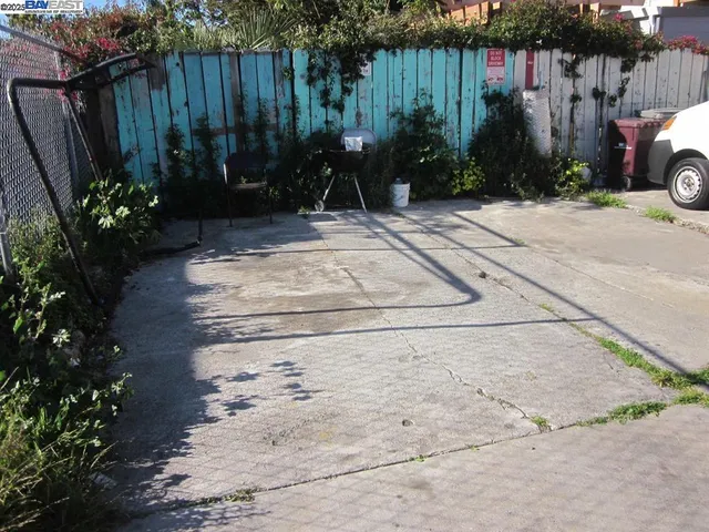 $900,000 | 9639 International Boulevard, Oakland, CA 94603