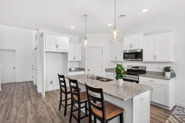 $319,900 | 2100 Cleveland Lane South, Cambridge, MN 55008