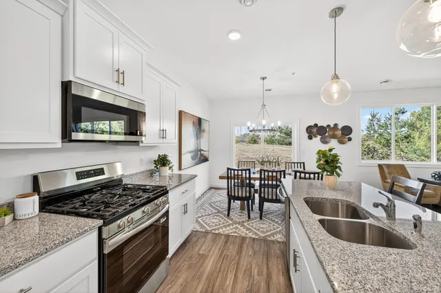 $319,900 | 2100 Cleveland Lane South, Cambridge, MN 55008