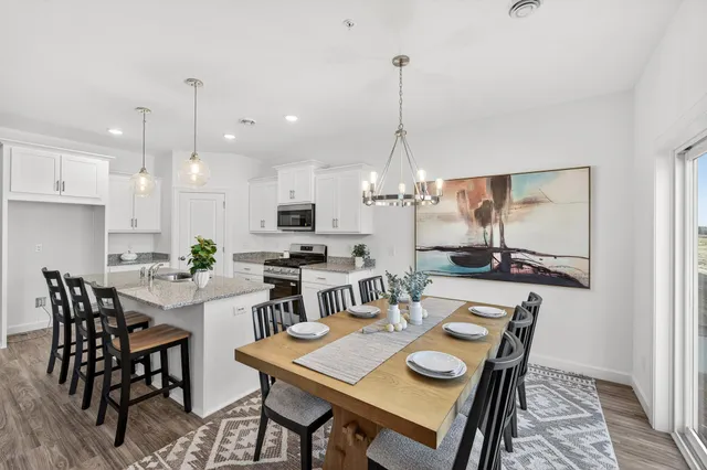 $319,900 | 2100 Cleveland Lane South, Cambridge, MN 55008