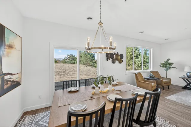 $319,900 | 2100 Cleveland Lane South, Cambridge, MN 55008