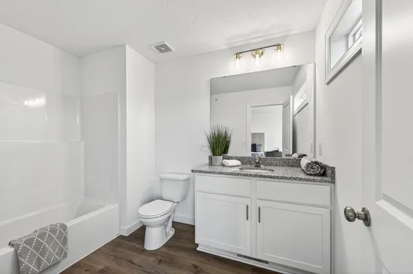 $319,900 | 2100 Cleveland Lane South, Cambridge, MN 55008