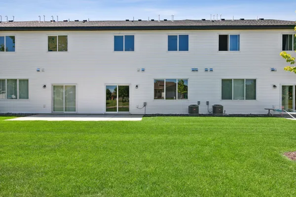 $319,900 | 2100 Cleveland Lane South, Cambridge, MN 55008