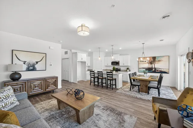 $319,900 | 2100 Cleveland Lane South, Cambridge, MN 55008