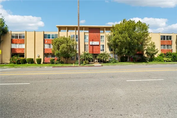 $599,950 | 6225 Coldwater Canyon Avenue, Unit 102, North Hollywood, CA 91606