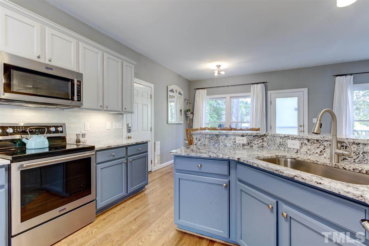 407 Scotts Ridge Trail Apex, NC 27502 - Photo 10 of 30 Gallery Image 10