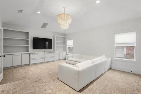 $1,600,000 | 6127 Lakeshore Drive, Dallas, TX 75214