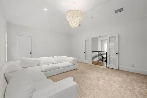 $1,600,000 | 6127 Lakeshore Drive, Dallas, TX 75214