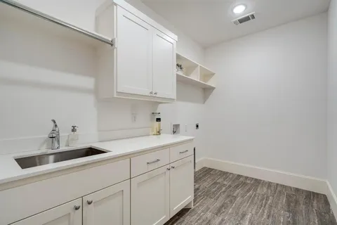 $1,600,000 | 6127 Lakeshore Drive, Dallas, TX 75214