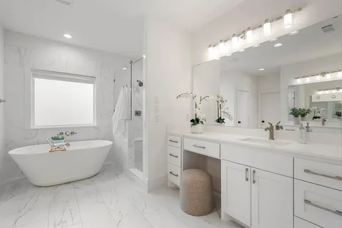 $1,600,000 | 6127 Lakeshore Drive, Dallas, TX 75214