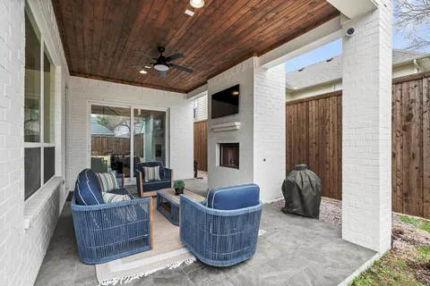 $1,600,000 | 6127 Lakeshore Drive, Dallas, TX 75214