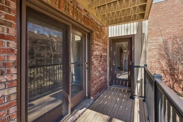 $519,000 | 17 Mews Lane, South Orange, NJ 07079