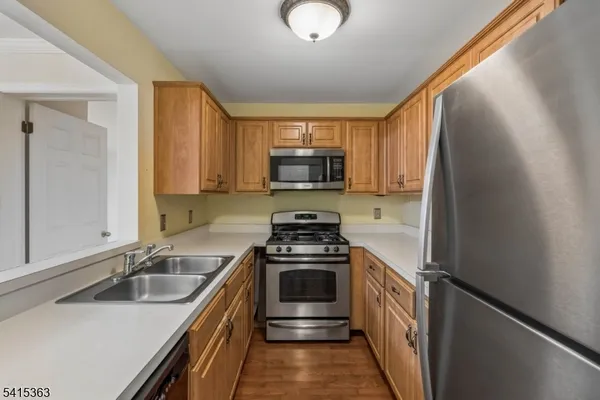 $519,000 | 17 Mews Lane, South Orange, NJ 07079