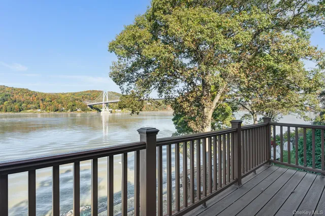 $425,000 | 37 Hudson Heights Drive, Poughkeepsie, NY 12601