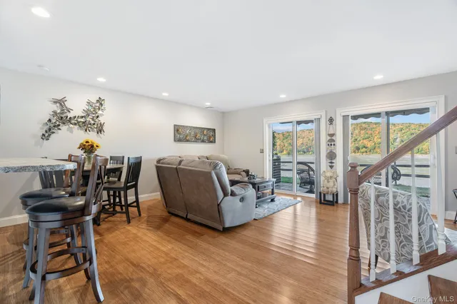 $425,000 | 37 Hudson Heights Drive, Poughkeepsie, NY 12601