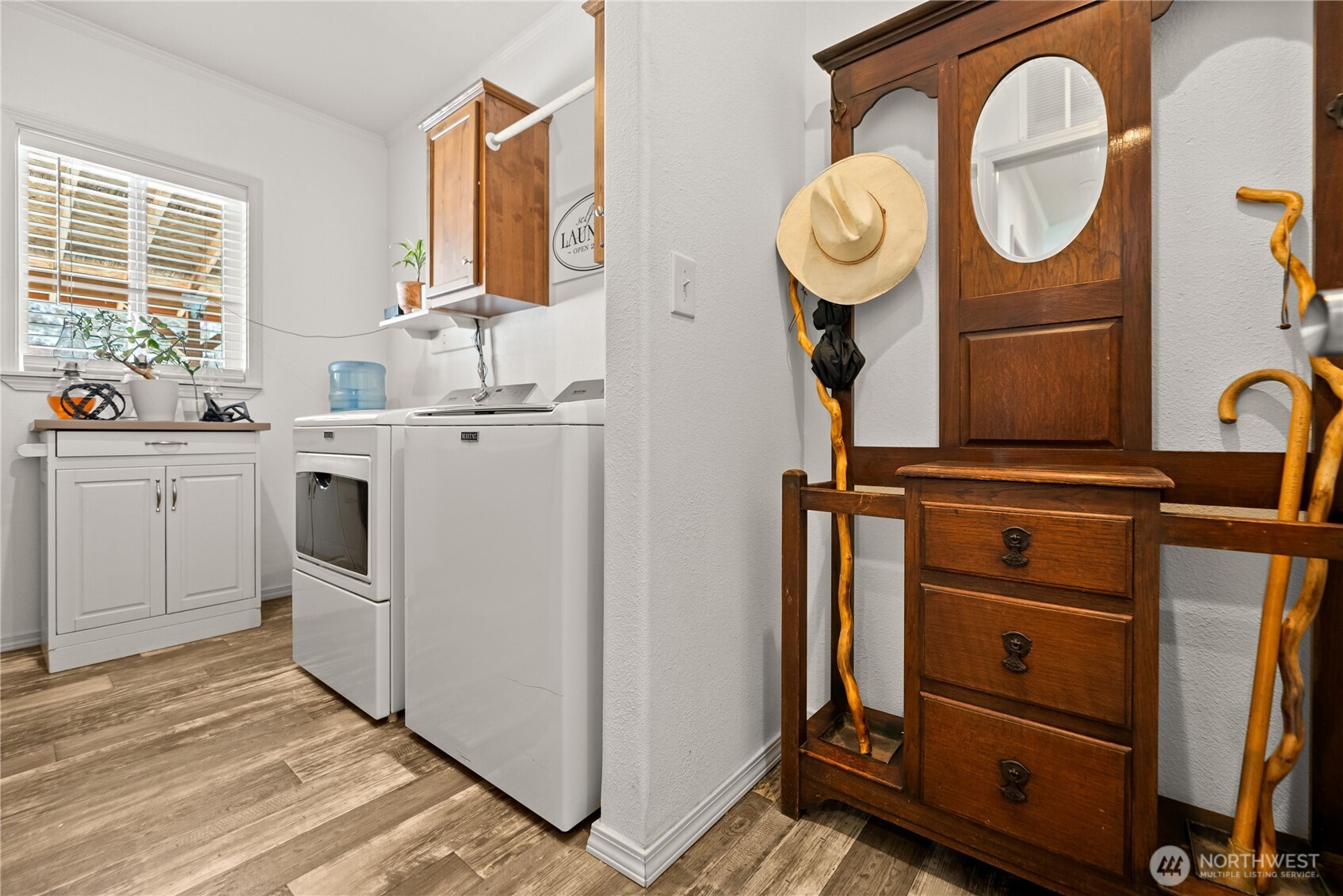60 Alvarado Road Tonasket, WA 98855 - Photo 29 of 36 a view of a kitchen with washer and dryer
