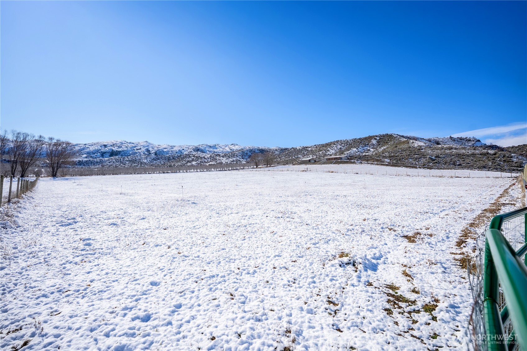 60 Alvarado Road Tonasket, WA 98855 - Photo 33 of 36 a view of lake and mountain