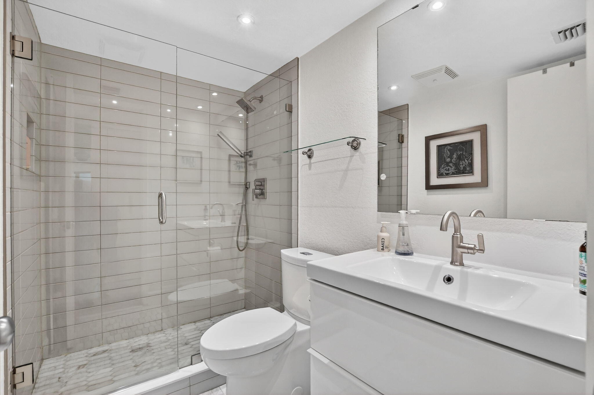 5851 Camino Del Sol, Unit 402 Boca Raton, FL 33433 - Photo 1 of 40 BATHROOM