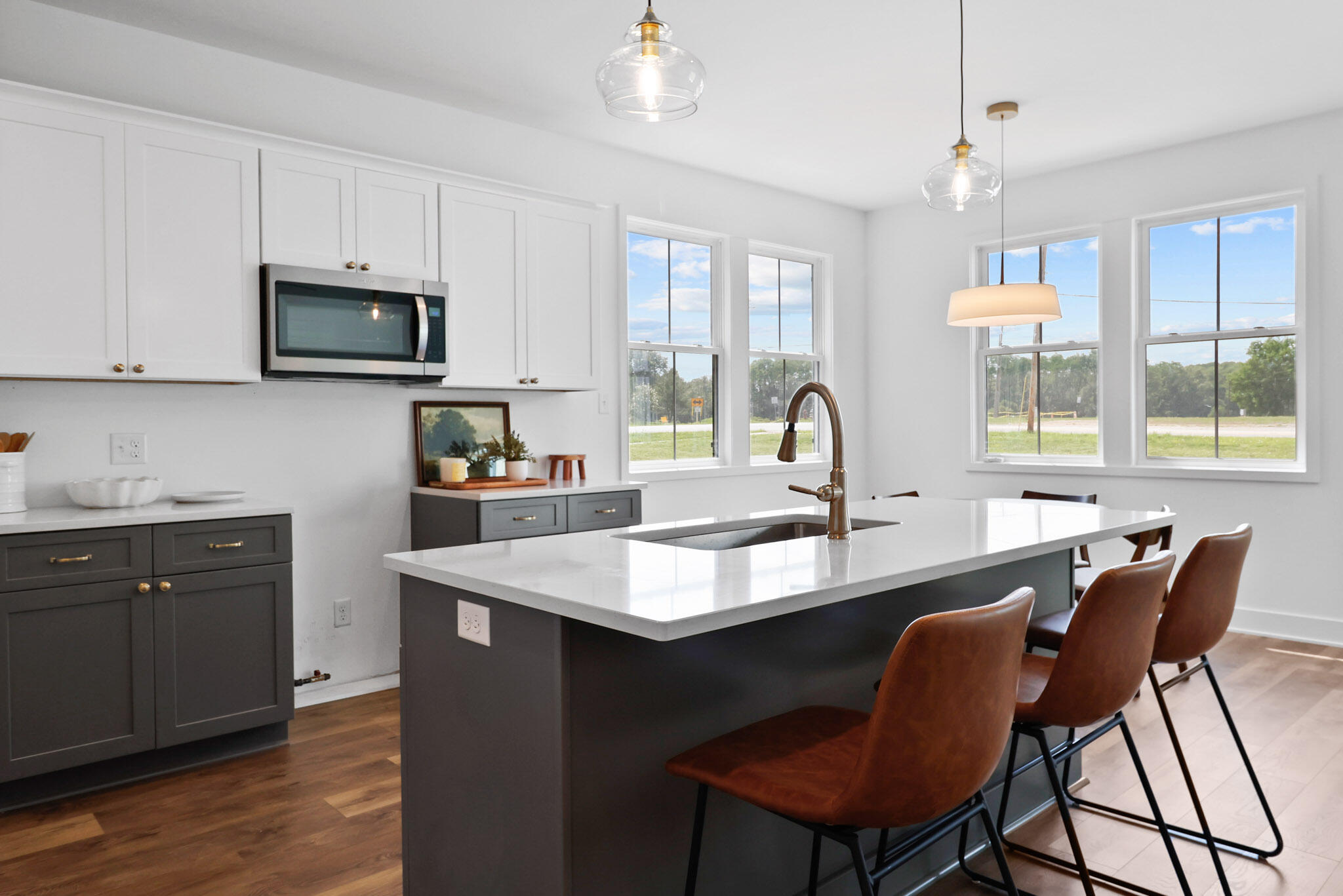 2230 Foley Street Portage, IN 46368 - Photo 9 of 23 2048x1367