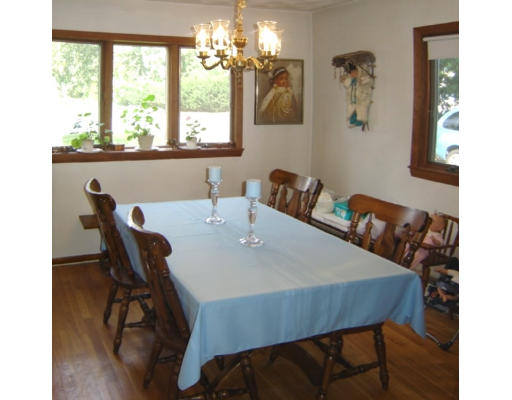 12 Keans Road Burlington, MA 01803 - Photo 4 of 14 Gallery Image 4