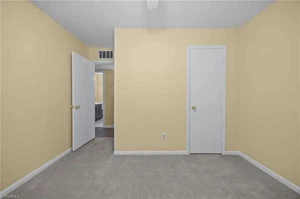 $300,000 | 304 Eastway Lane, Graham, NC 27253