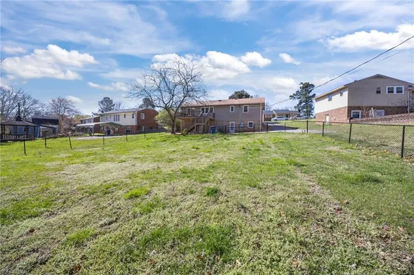 $300,000 | 304 Eastway Lane, Graham, NC 27253