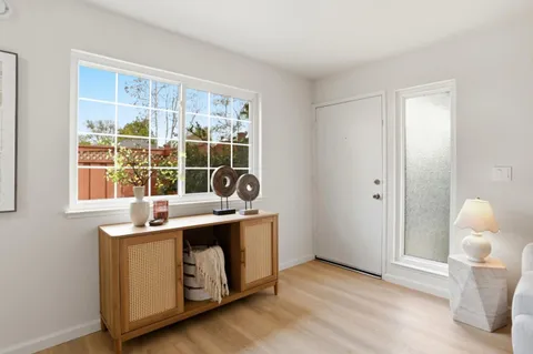 $515,000 | 5727 Playa Del Rey, Unit 3, San Jose, CA 95123
