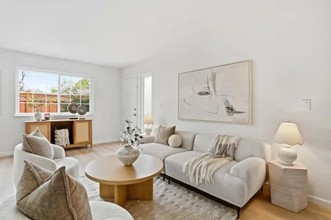 $515,000 | 5727 Playa Del Rey, Unit 3, San Jose, CA 95123