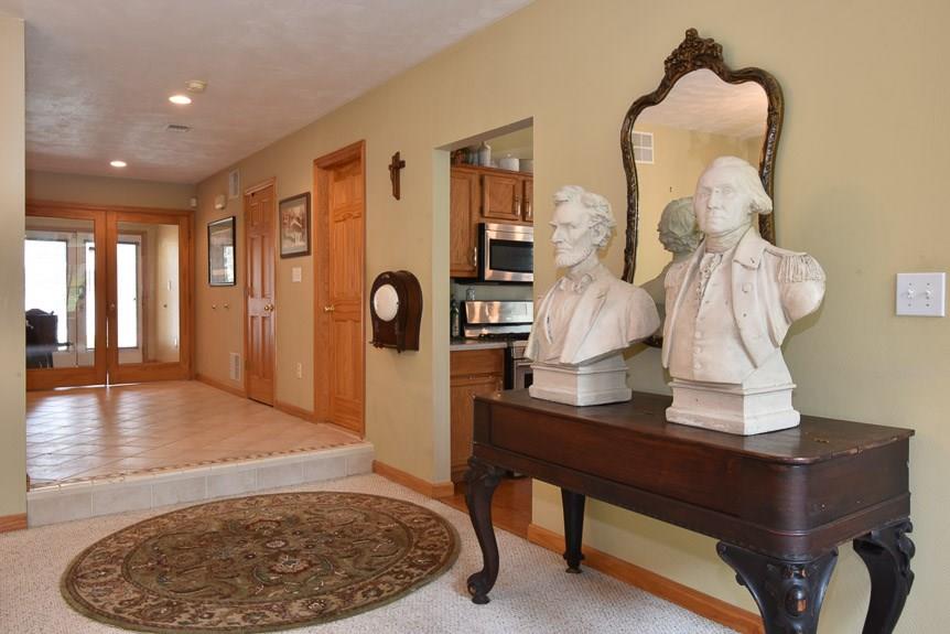 2409 South Ridge Place Hidden Valley, PA 15502 - Photo 3 of 25 Gallery Image 3