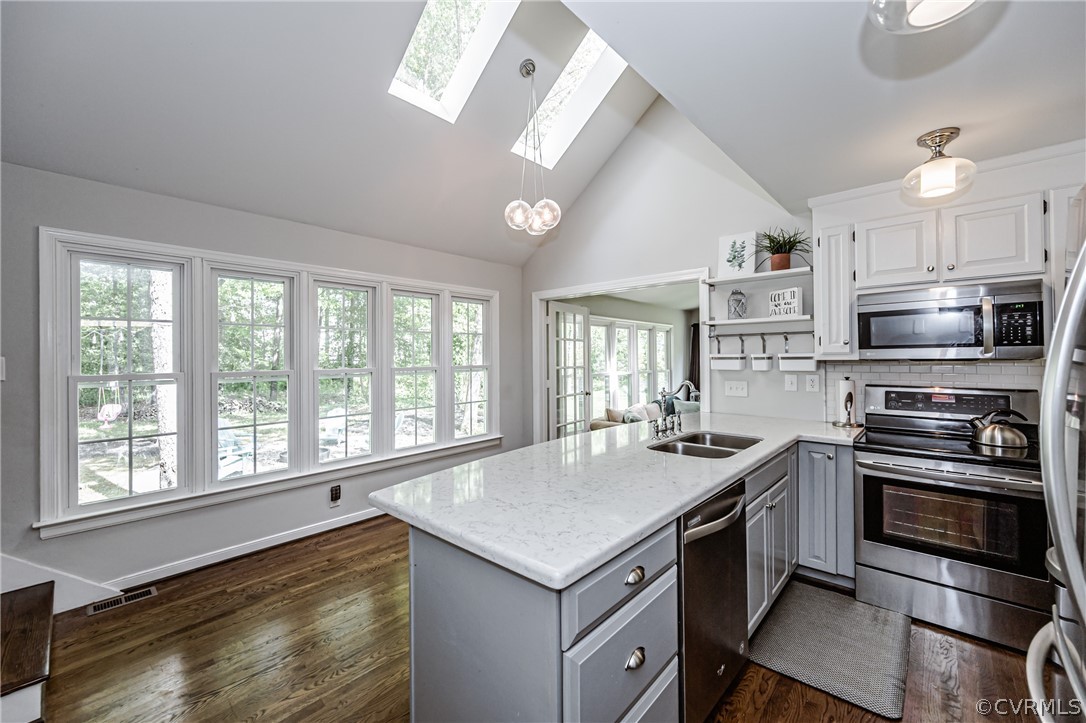 2501 Tanglebrook Road Midlothian, VA 23112 - Photo 8 of 39 Gallery Image 8