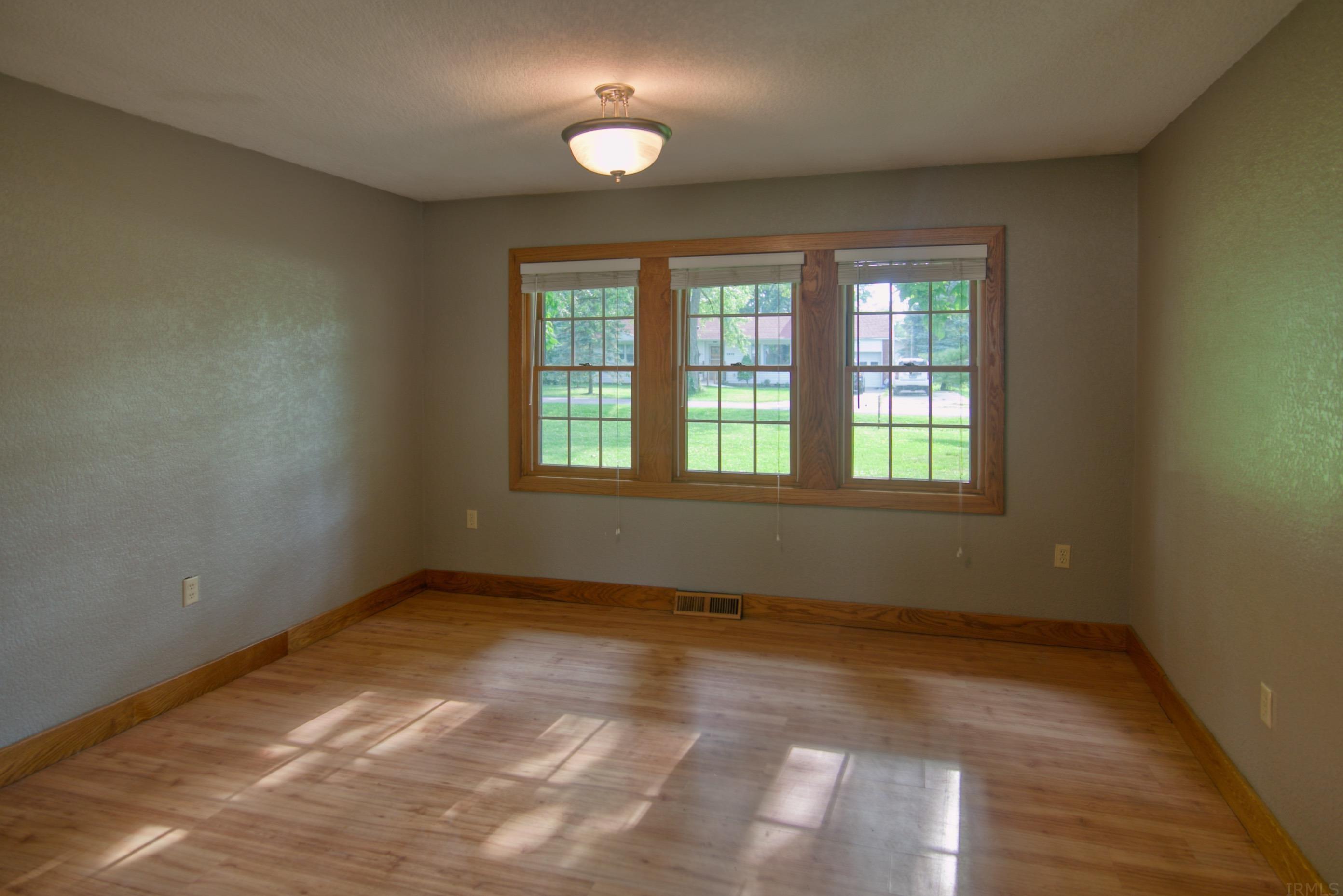 2516 Beineke Road Fort Wayne, IN 46808 - Photo 11 of 29