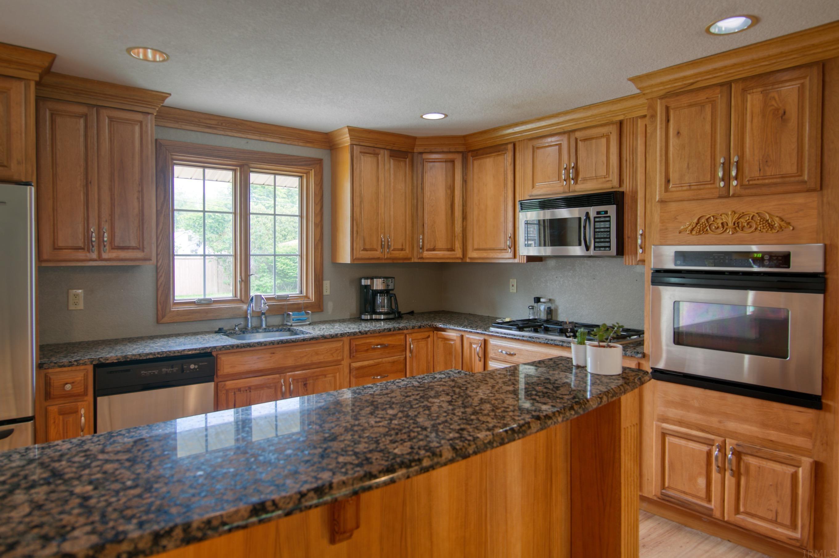 2516 Beineke Road Fort Wayne, IN 46808 - Photo 14 of 29